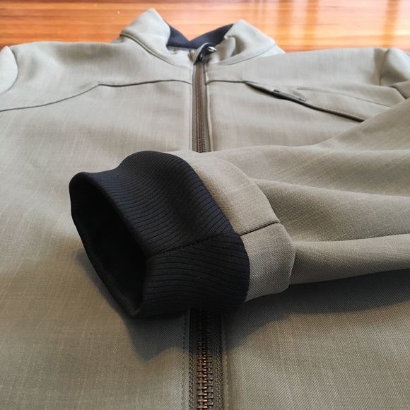 M Pearl iZUMi Bartlett Soft Shell Jacket - Picture 6 of 8